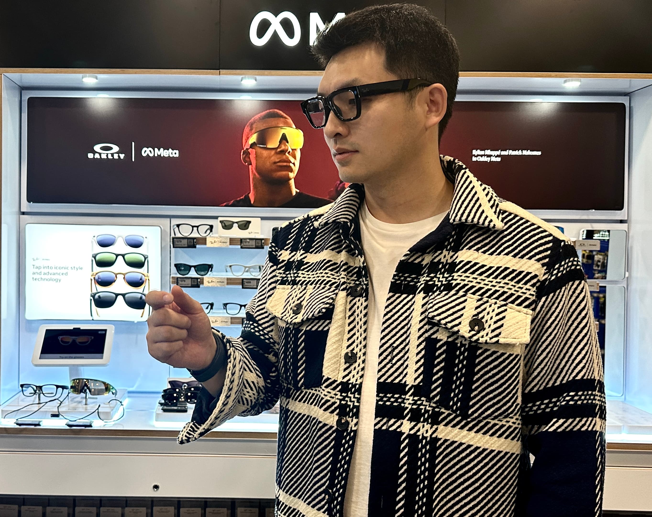 Meta Ray-Ban Display AI glasses — 1