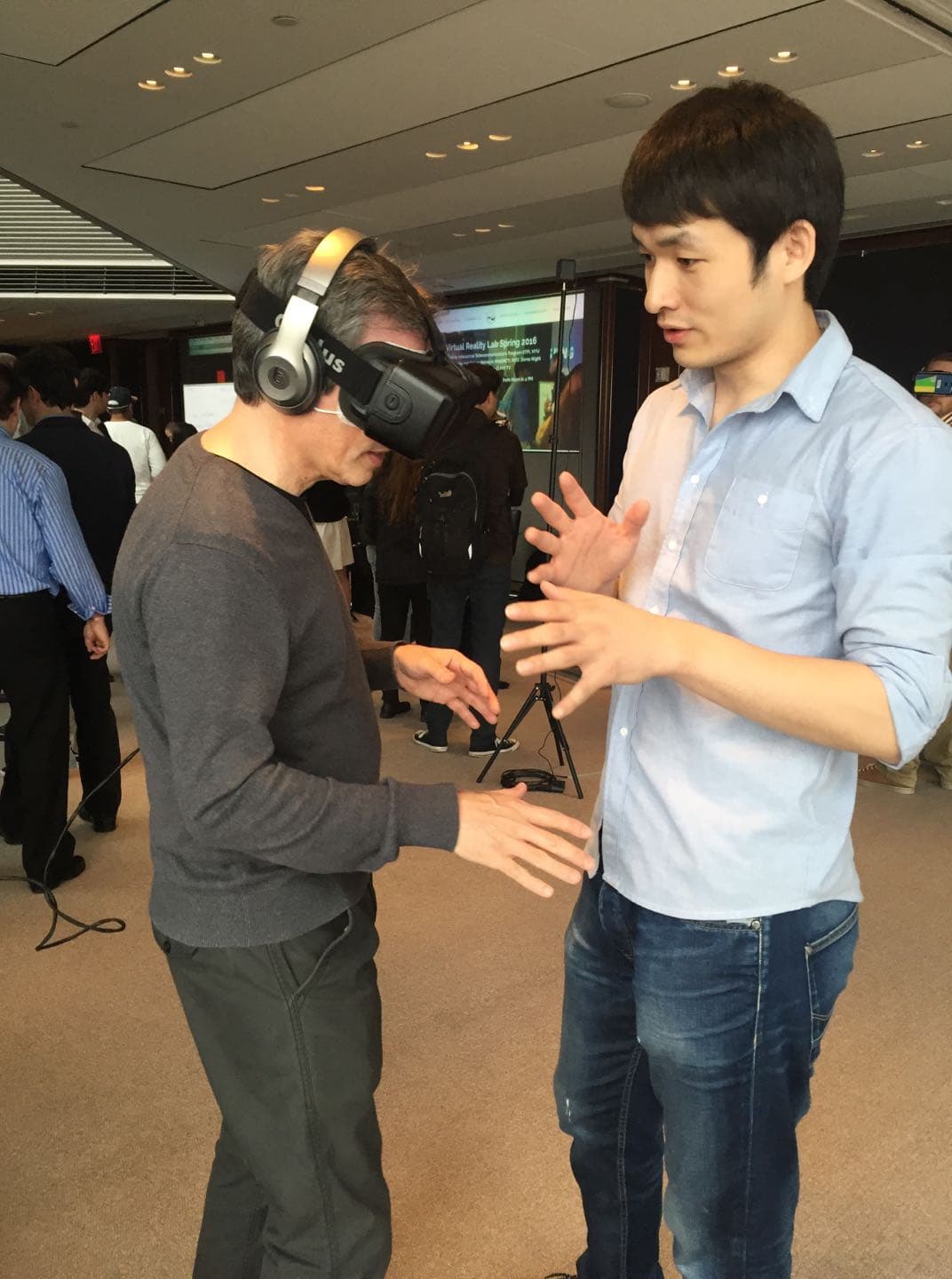 VR Lab DEMO Splash — 2
